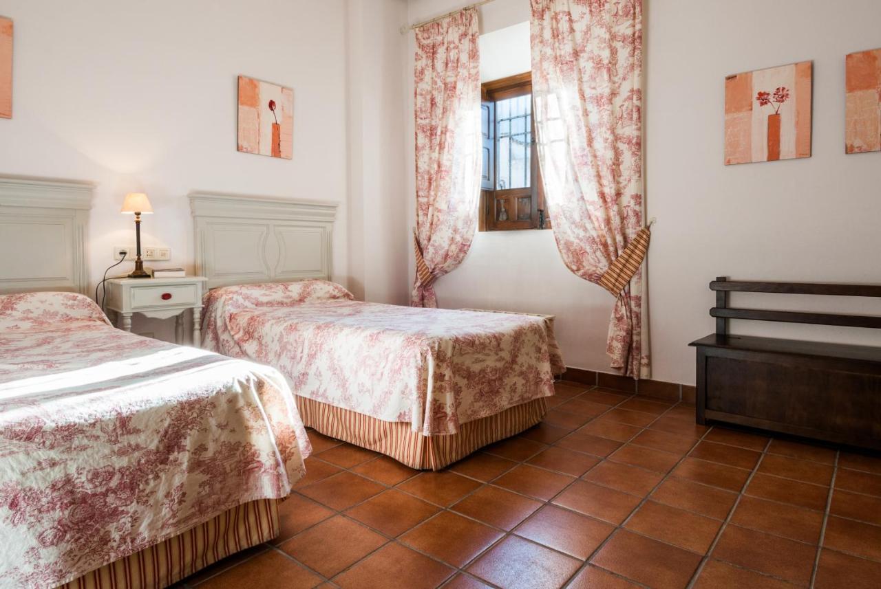 Palacio Las Manillas Sabiote Ngoại thất bức ảnh