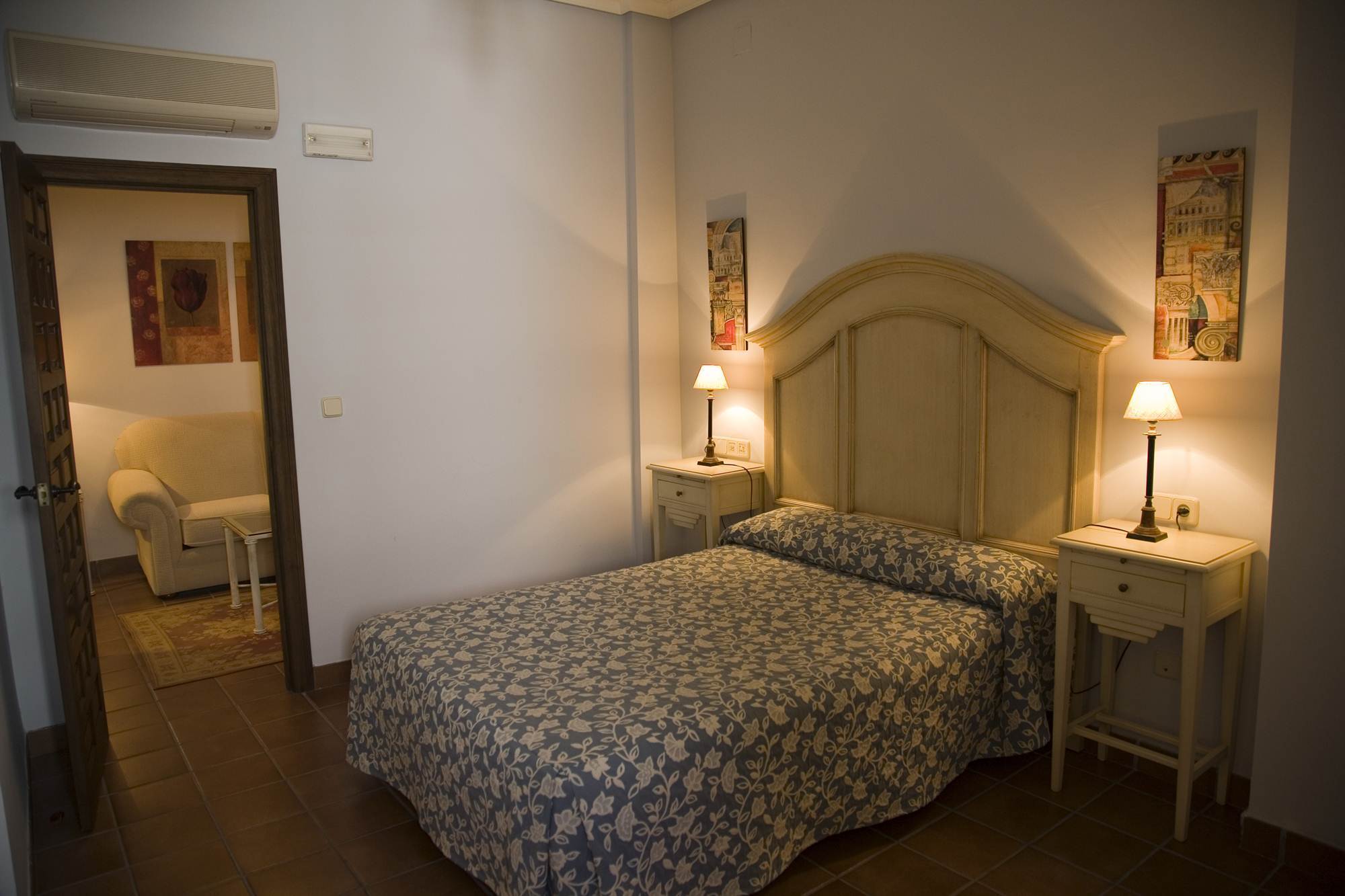 Palacio Las Manillas Sabiote Ngoại thất bức ảnh