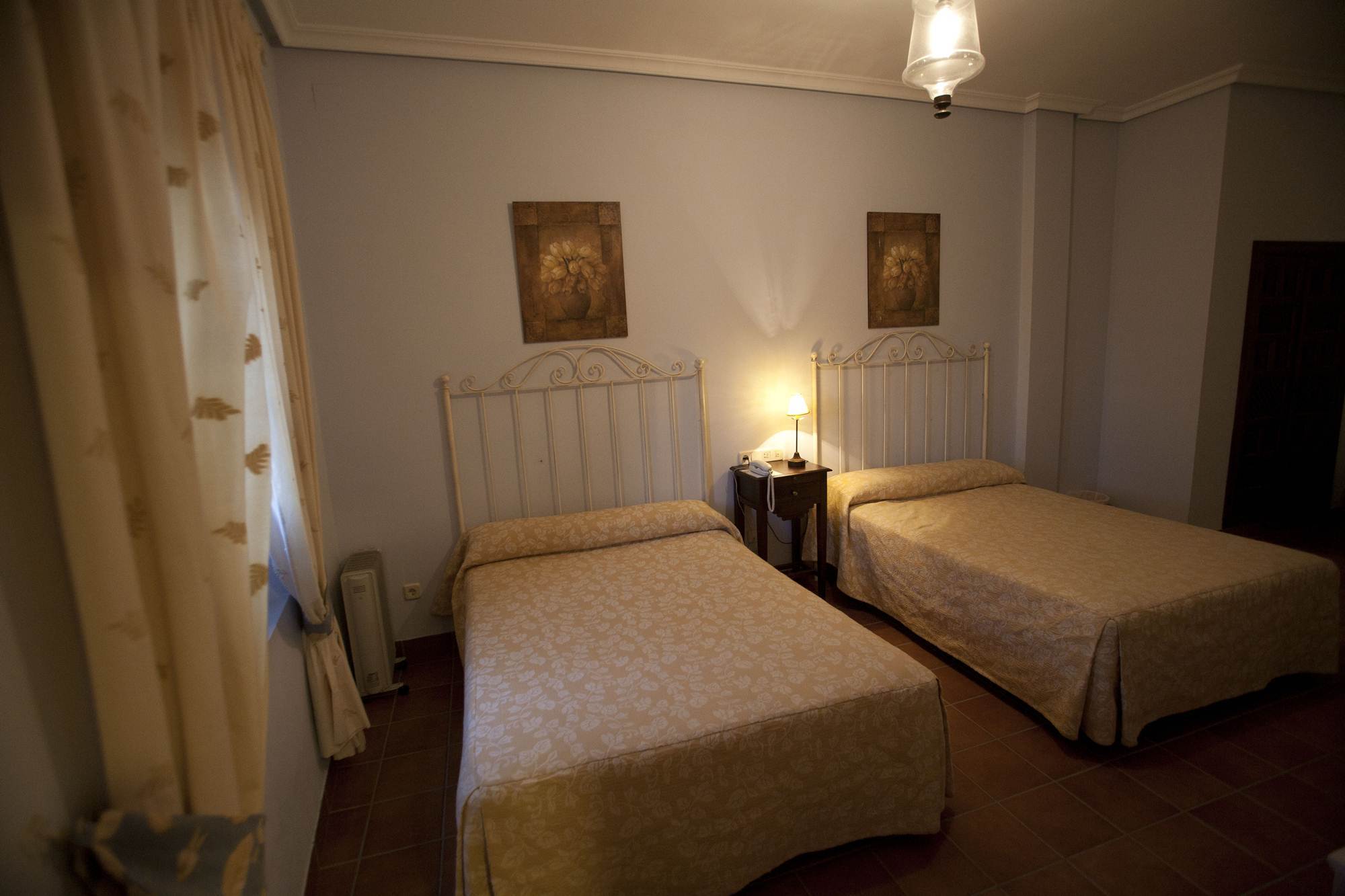 Palacio Las Manillas Sabiote Ngoại thất bức ảnh